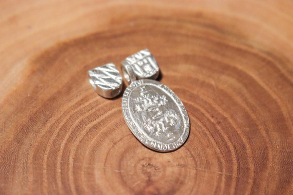 Handmade: THD seal pendant with coat of arms in silver