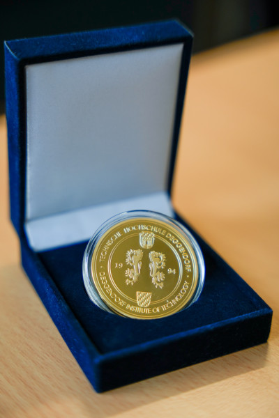 THD Repräsentationsmünze in Gold mit Samtbox